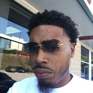 Meet your Posher, Mark